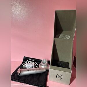 Perfectio Zero Gravity Anti-Aging LED Skincare Device – with Charger & Box.